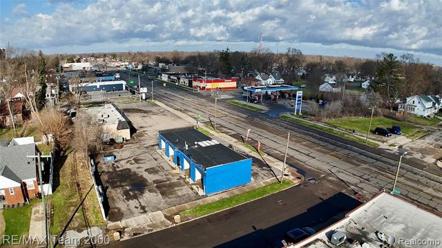 19501 Plymouth Road, Detroit, MI 48228