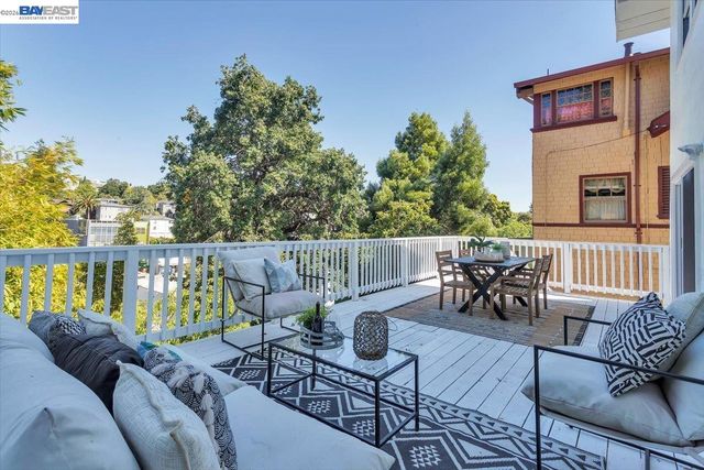 652 Valle Vista Ave, Oakland, CA 94610