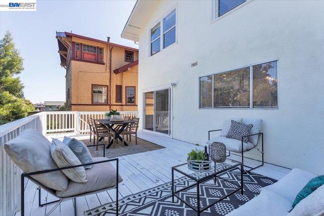 652 Valle Vista Ave, Oakland, CA 94610
