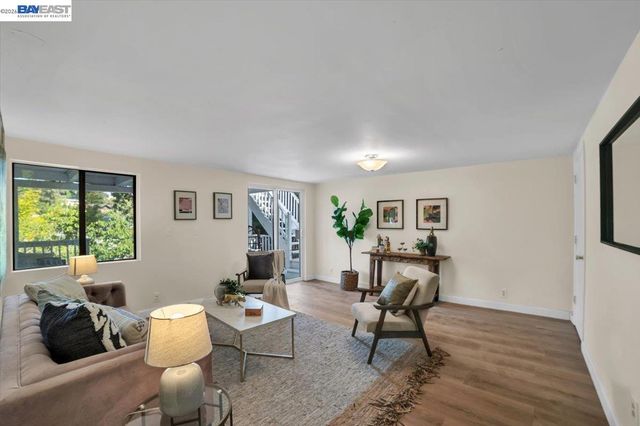 652 Valle Vista Ave, Oakland, CA 94610