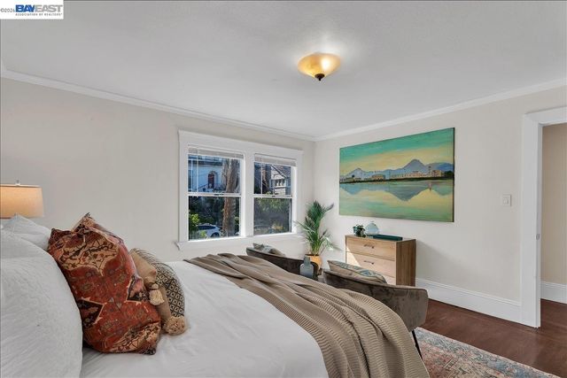 652 Valle Vista Ave, Oakland, CA 94610