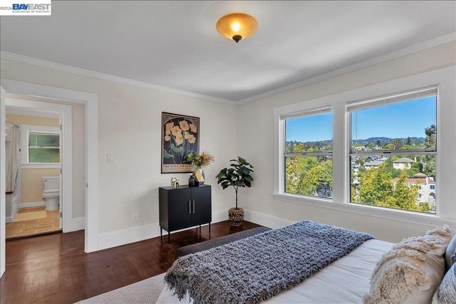652 Valle Vista Ave, Oakland, CA 94610