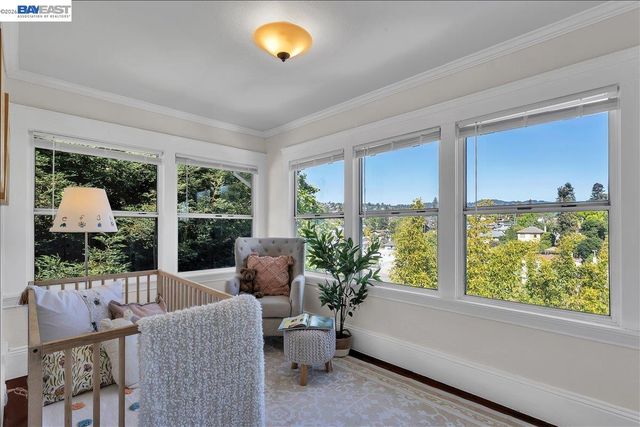 652 Valle Vista Ave, Oakland, CA 94610