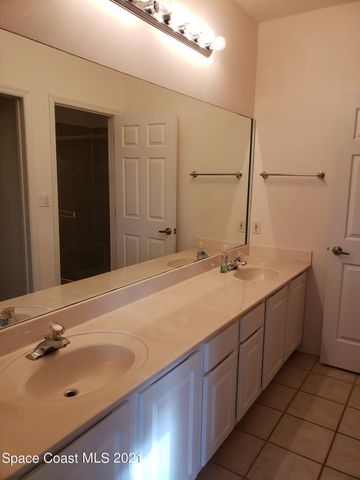 160 S Shepard Drive 16, Cocoa Beach, FL 32931