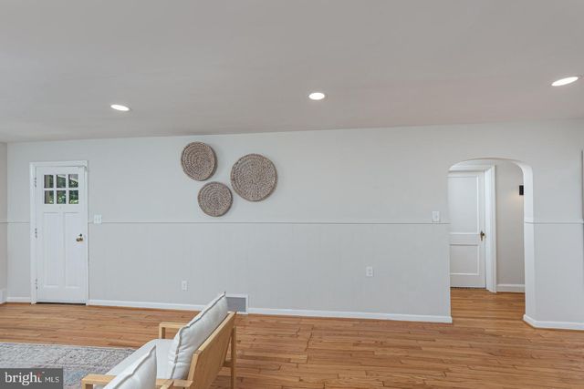 571 WOODBINE AVE, Baltimore, MD 21204
