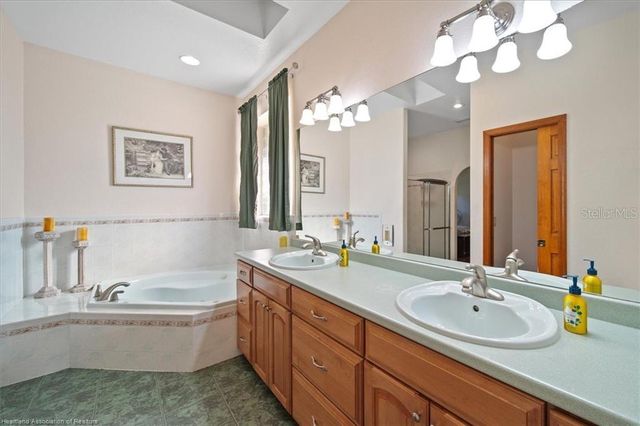 631 SUNSET POINTE DRIVE, Lake Placid, FL 33852