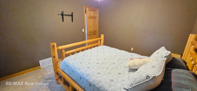 247 Sparling Drive, Saginaw, MI 48609