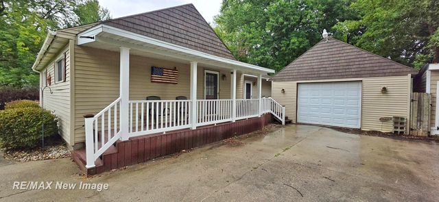 247 Sparling Drive, Saginaw, MI 48609