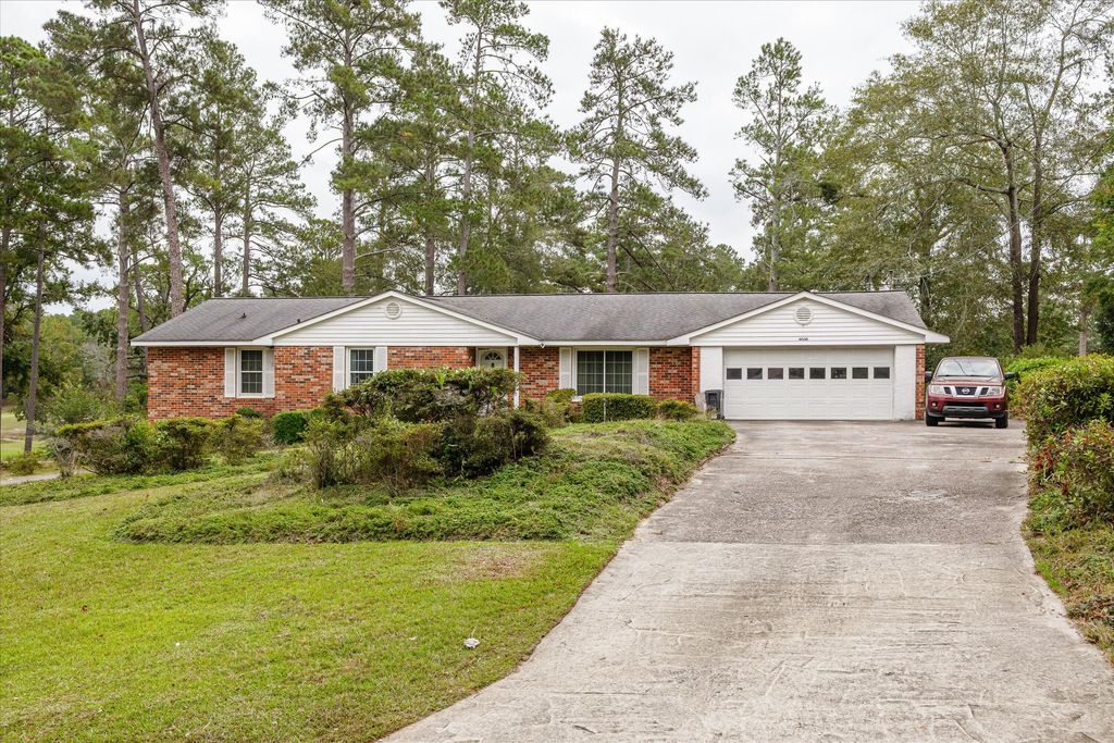 4038 S Goshen Lake Drive, Augusta, GA 30906