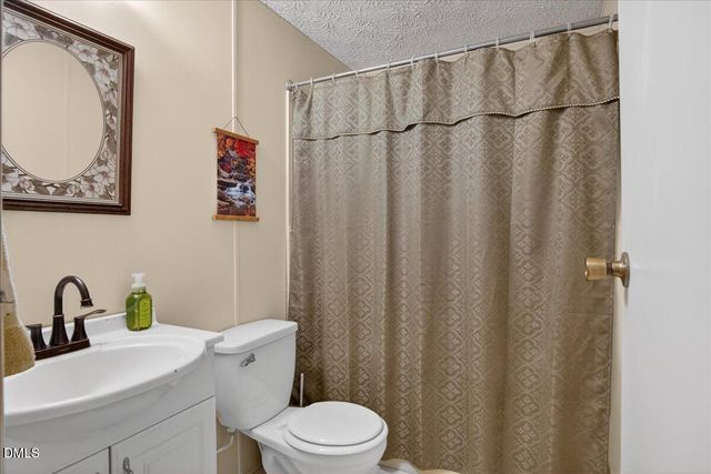 123 Pineview Drive, Louisburg, NC 27549