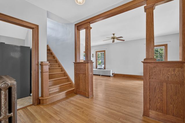 418 W Davenport Street, Eldridge, IA 52748
