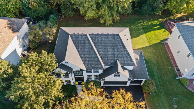 517 Meadowwood Lane, Oswego, IL 60543