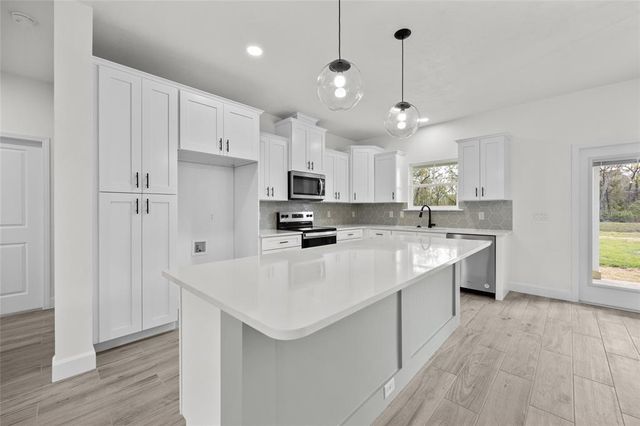 15112 NW 5TH AVENUE, Newberry, FL 32669
