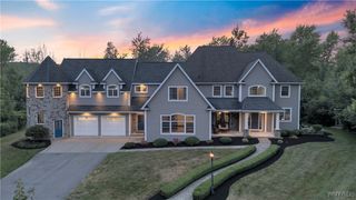 3730 Transit Road, Orchard Park, NY 14127