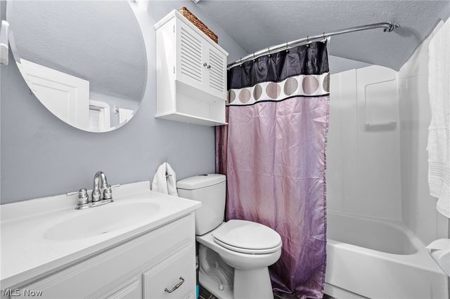 21941 Westwood Avenue, Fairview Park, OH 44126