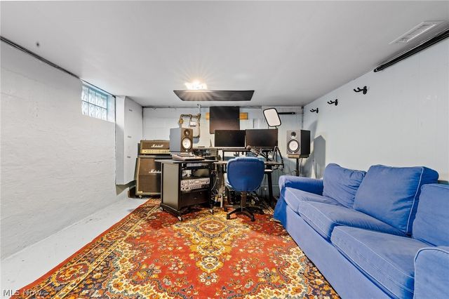 21941 Westwood Avenue, Fairview Park, OH 44126