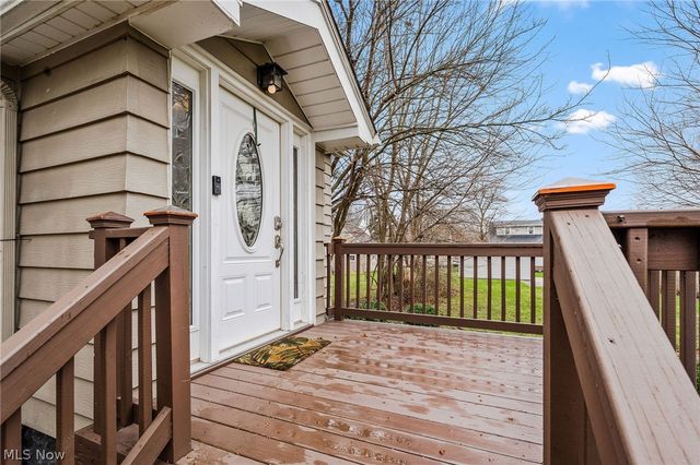 21941 Westwood Avenue, Fairview Park, OH 44126