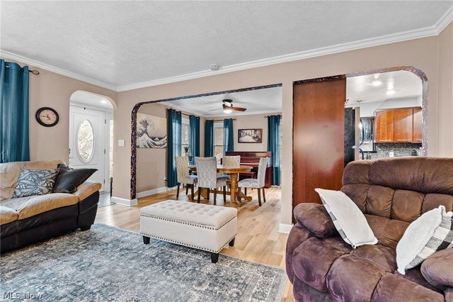 21941 Westwood Avenue, Fairview Park, OH 44126