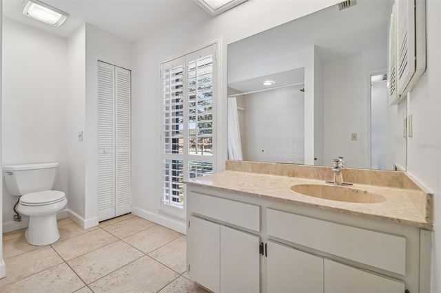 2816 FAIRWAY VIEW DRIVE, Valrico, FL 33596