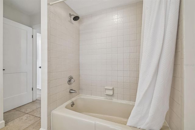 2816 FAIRWAY VIEW DRIVE, Valrico, FL 33596