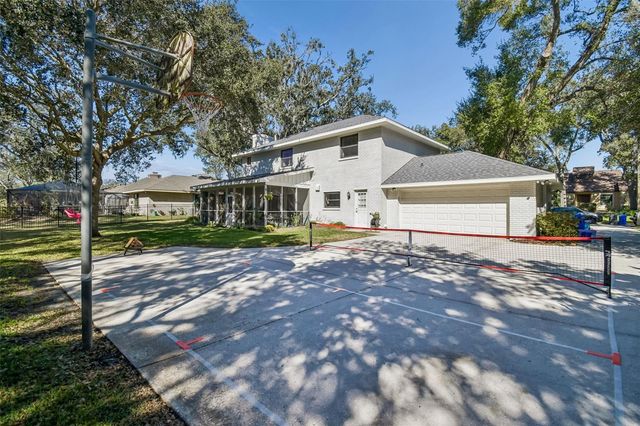 2816 FAIRWAY VIEW DRIVE, Valrico, FL 33596