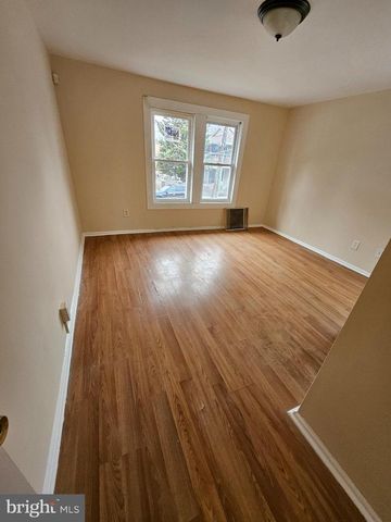 324 MARY ST, Trenton, NJ 08610