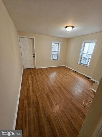 324 MARY ST, Trenton, NJ 08610