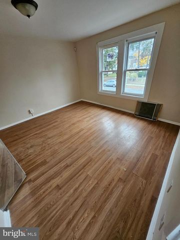 324 MARY ST, Trenton, NJ 08610