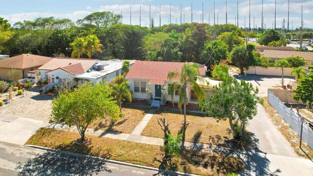 832 Lytle Street, West Palm Beach, FL 33405