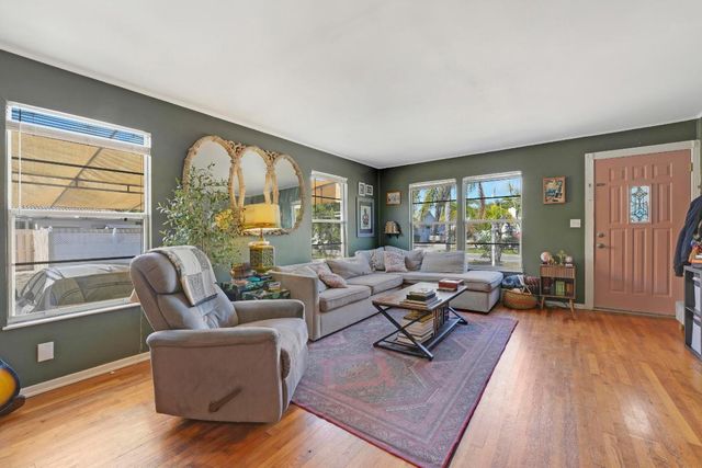 832 Lytle Street, West Palm Beach, FL 33405