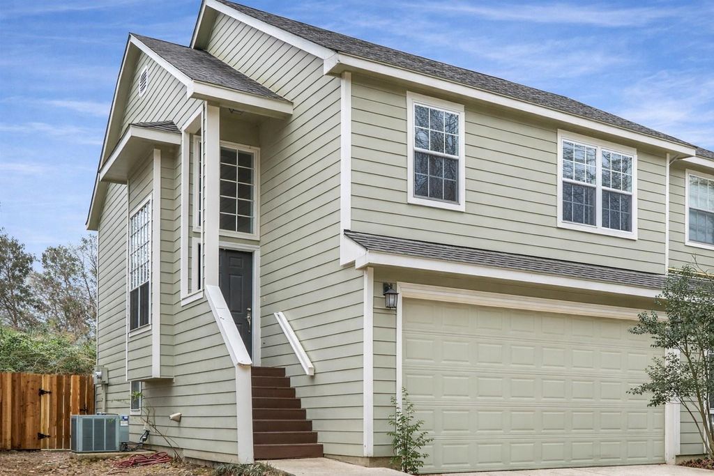 230 S Walden Elms Circle, The Woodlands, TX 77382