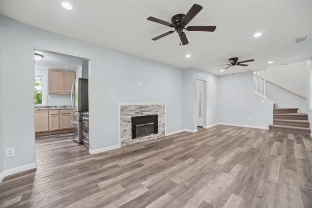 27547 Powers Street, Westland, MI 48186