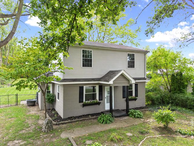 27547 Powers Street, Westland, MI 48186