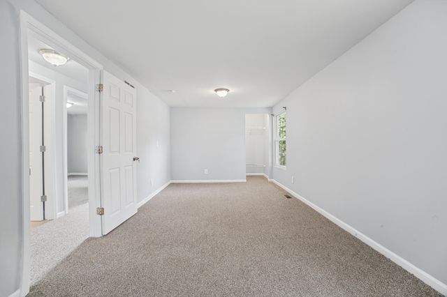 27547 Powers Street, Westland, MI 48186