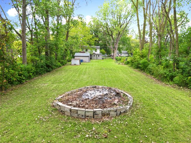 27547 Powers Street, Westland, MI 48186