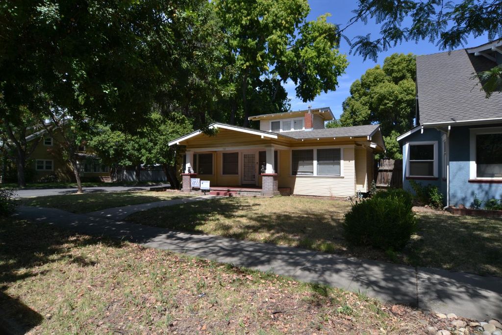 132 Hackberry Ave, Modesto, CA 95354