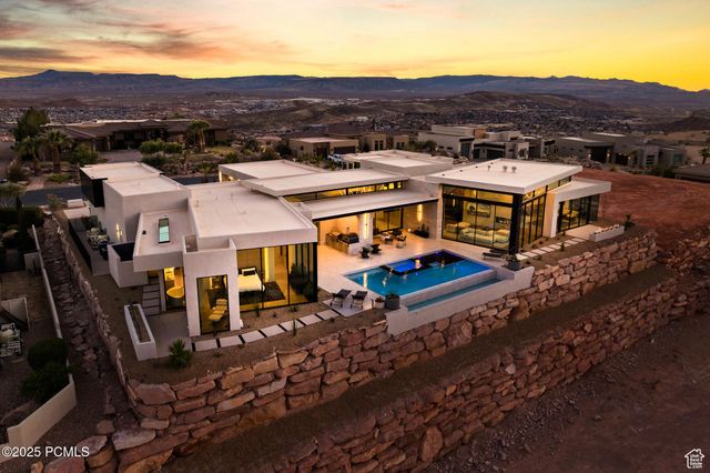 2031 E Pinnacle Drive, Other City - Utah, UT 84790