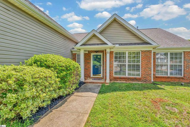 618 Fairview Lake Way, Simpsonville, SC 29680