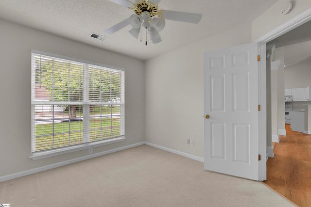 618 Fairview Lake Way, Simpsonville, SC 29680