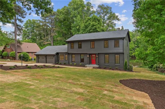 1125 Lake Charles Drive, Roswell, GA 30075
