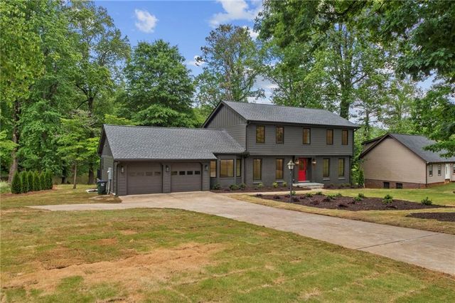 1125 Lake Charles Drive, Roswell, GA 30075