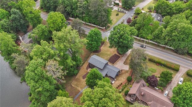 1125 Lake Charles Drive, Roswell, GA 30075