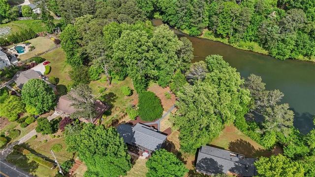 1125 Lake Charles Drive, Roswell, GA 30075