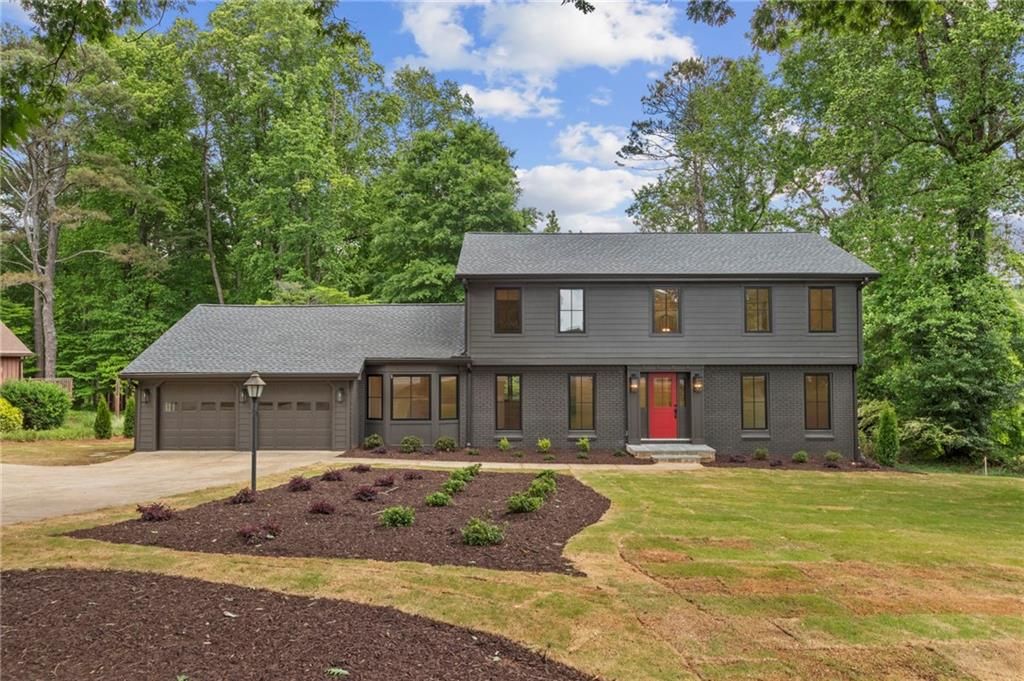 1125 Lake Charles Drive, Roswell, GA 30075