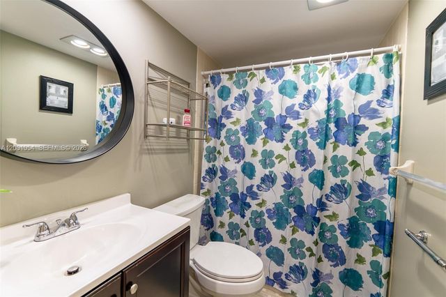4221 W Palm Aire Drive 203, Pompano Beach, FL 33069