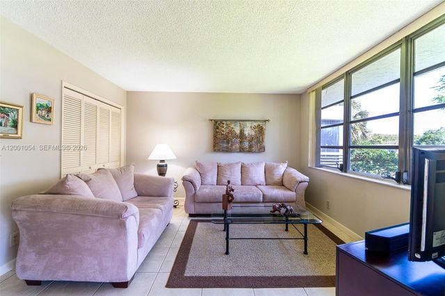 4221 W Palm Aire Drive 203, Pompano Beach, FL 33069