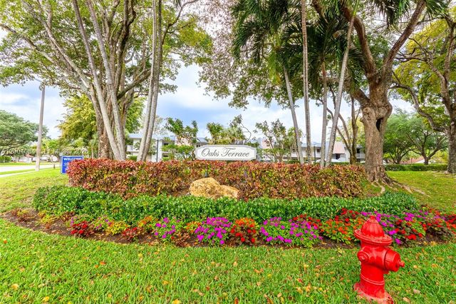 4221 W Palm Aire Drive 203, Pompano Beach, FL 33069
