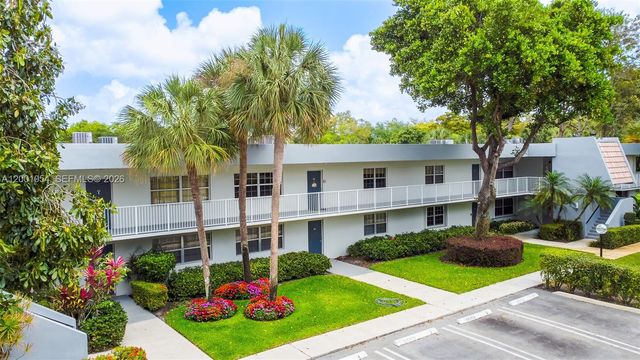 4221 W Palm Aire Drive 203, Pompano Beach, FL 33069
