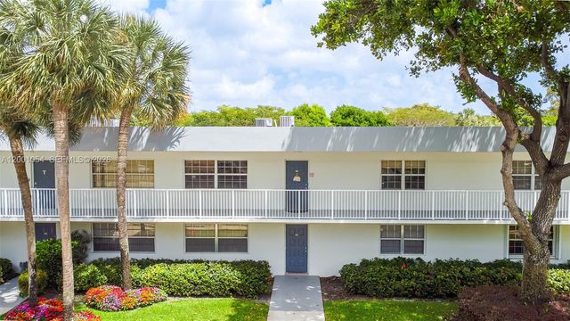 4221 W Palm Aire Drive 203, Pompano Beach, FL 33069