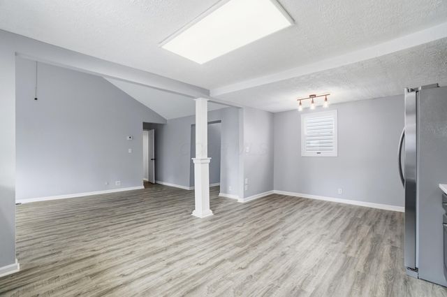 220 N Wagner Avenue, Baltimore, OH 43105